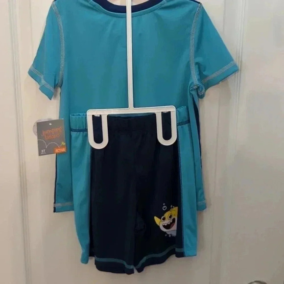 Jumping Beans Baby Shark Graphic Tee & Short Set - Picture 4 of 5